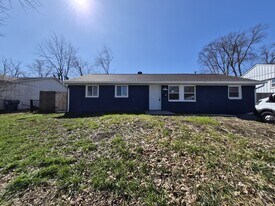 8515 Georgiana Ln in Indianapolis, IN - Building Photo