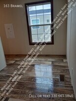 163 Bramel Dr in Aberdeen, OH - Building Photo