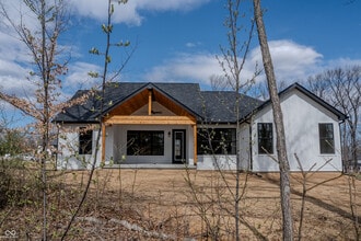 5123 Oak Rdg Pl in Columbus, IN - Building Photo - Building Photo