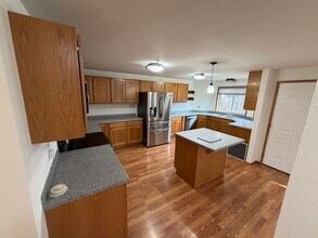 18714 103rd Ave NE in Bothell, WA - Building Photo - Building Photo