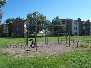 Cottonwood View Apartment Homes in Parachute, CO - Building Photo - Building Photo