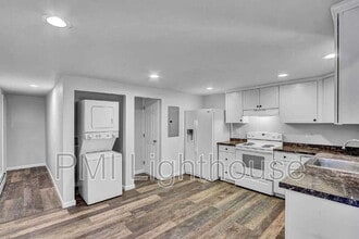 2 Spurwoods Ln in Farmingville, NY - Building Photo - Building Photo