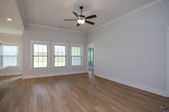 212 Willowbrook Ln in Kathleen, GA - Foto de edificio - Building Photo