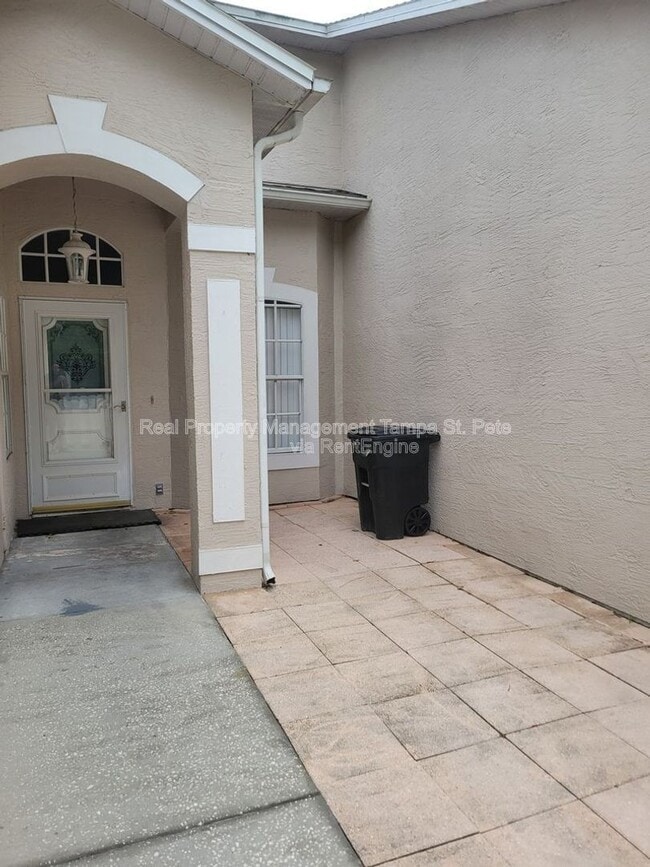 12514 Hollybrook Ln in Hudson, FL - Building Photo - Building Photo