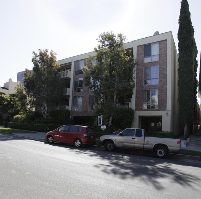 11908 Kiowa Ave in Los Angeles, CA - Building Photo - Building Photo