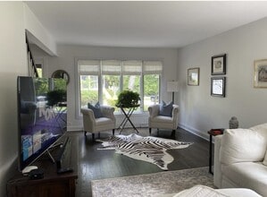 34 Washington Rd in Lake Forest, IL - Building Photo - Building Photo