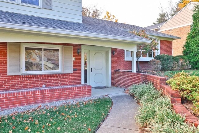 7743 Highgate Pl in Cincinnati, OH - Building Photo - Building Photo