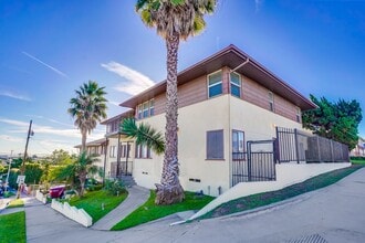4460-4466 1/2 W 59th St in Los Angeles, CA - Building Photo - Building Photo