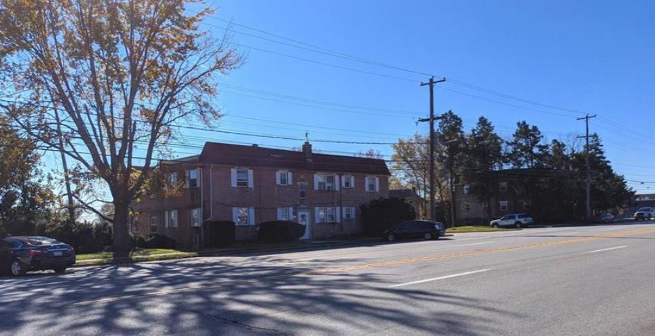 726-728 E Chester Pike in Ridley Park, PA - Foto de edificio