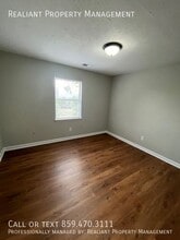 425 Lenney Dr in Lexington, KY - Building Photo - Building Photo