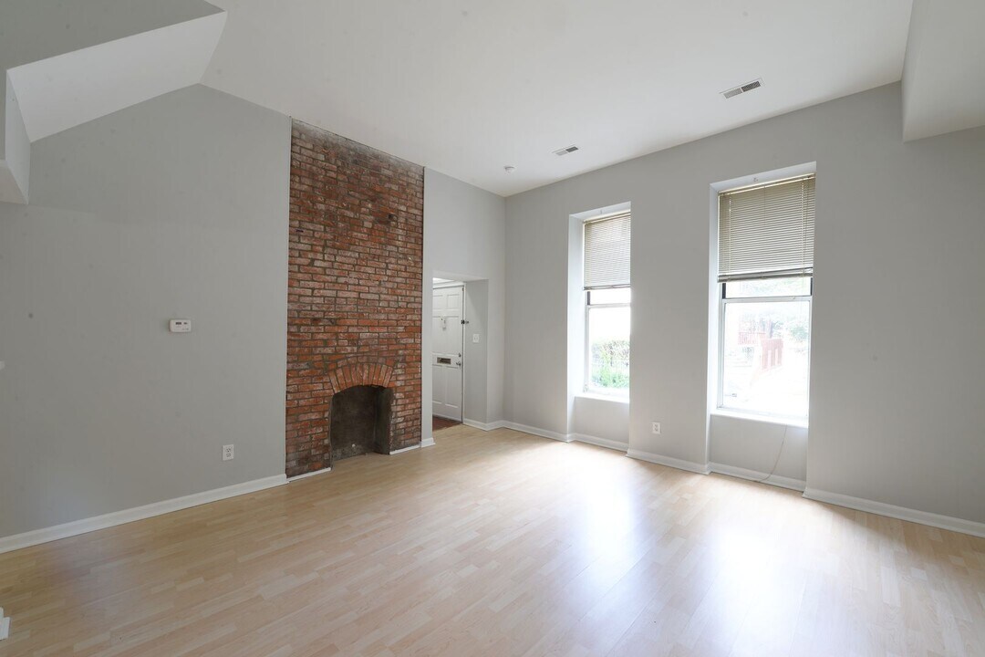 1932 Senate St in St. Louis, MO - Building Photo