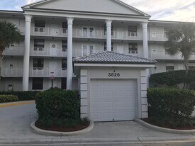3826 Whitehall Dr in West Palm Beach, FL - Building Photo