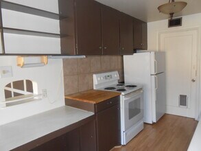 2501 Monument Rd, Unit #3 in Grand Junction, CO - Foto de edificio - Building Photo