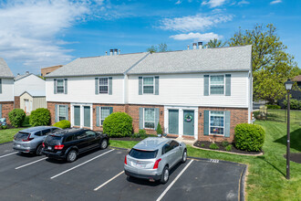 Cimmaron Station Condominiums (por) in Columbus, OH - Building Photo - Building Photo