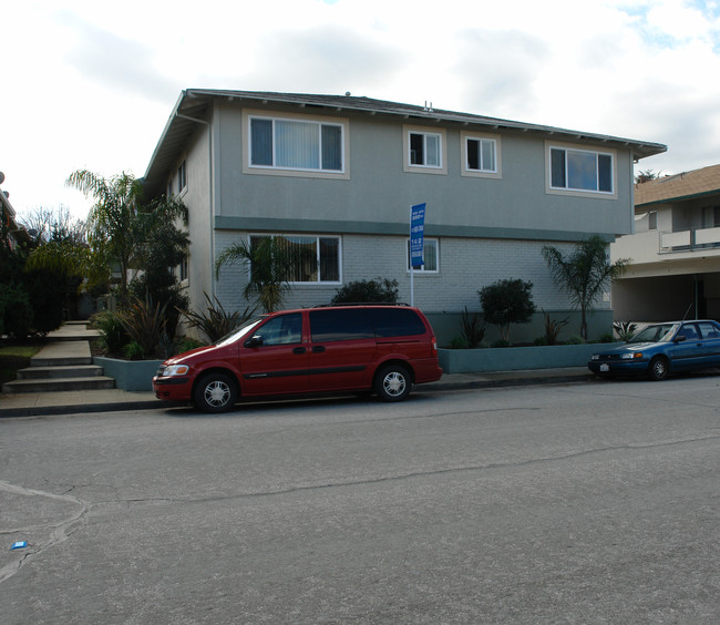 1865-1875 Ednamary Way in Mountain View, CA - Building Photo - Building Photo