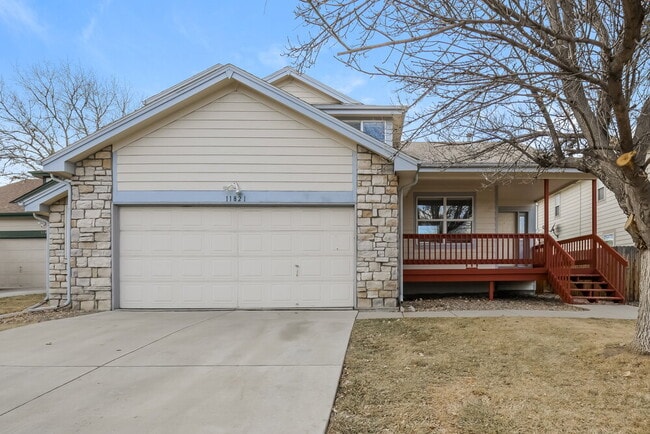 property at 11821 Elm Dr