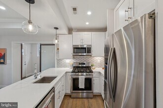 5629 8th St NW in Washington, DC - Building Photo - Building Photo