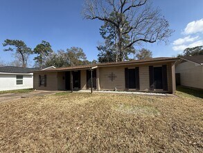 790 Peyton Dr in Beaumont, TX - Building Photo - Building Photo