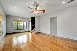 1203 E 2nd St in Austin, TX - Building Photo - Building Photo