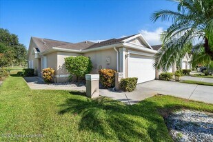 1654 Woodland Dr in Rockledge, FL - Building Photo