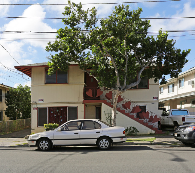 738 Hoawa St in Honolulu, HI - Building Photo - Building Photo