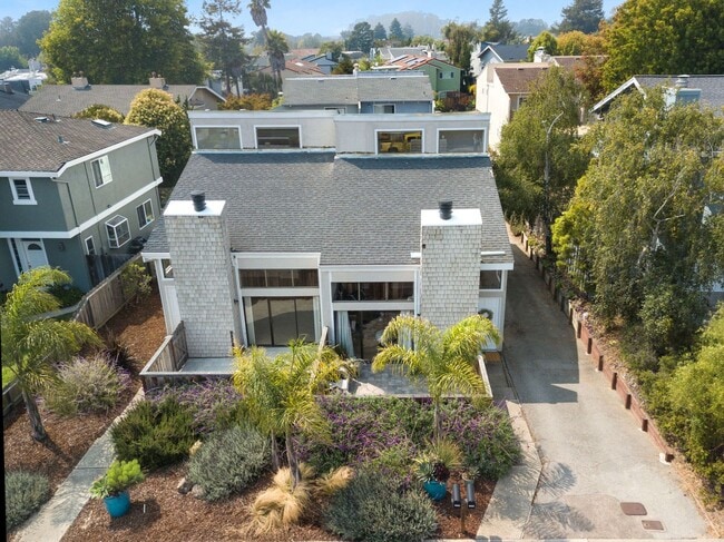 2022 Dolphin Dr in Aptos, CA - Building Photo - Building Photo