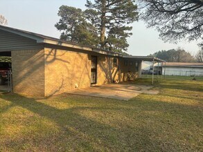 600 Central Ave in Wake Village, TX - Building Photo - Building Photo