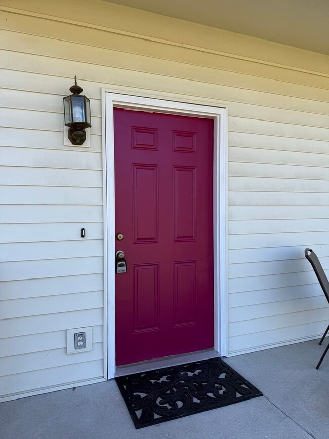 6538 Commonwealth Dr in Loves Park, IL - Building Photo - Building Photo