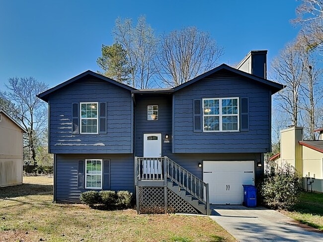 property at 5595 Fairington Pl