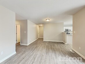 1031 Castle Rock Ct in Concord, NC - Foto de edificio - Building Photo