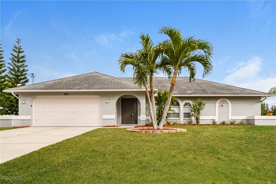 2815 NW 10th Terrace in Cape Coral, FL - Building Photo