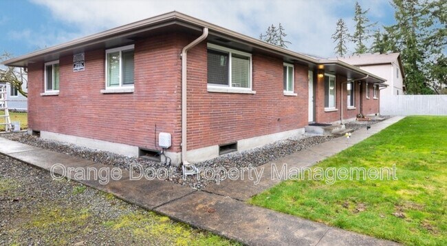 710 127th St S in Parkland, WA - Building Photo - Building Photo