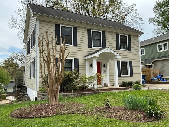 10623 S Dunmoor Dr in Silver Spring, MD - Building Photo - Building Photo