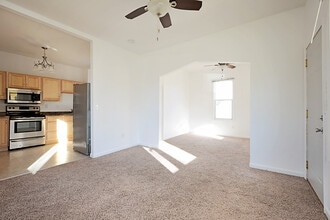 814 2nd Ave NW in Minot, ND - Building Photo - Building Photo