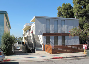 2816-2820 E 3rd St in Santa Monica, CA - Building Photo - Building Photo