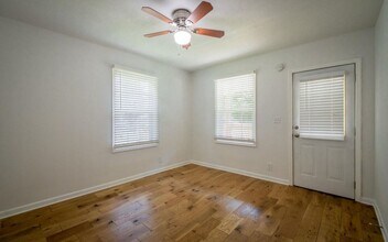 811 Lee Ave in Rossville, GA - Building Photo - Building Photo