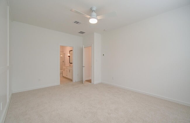 property at 225 Little Spg Ct