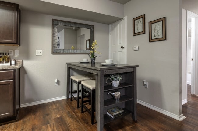 800 Bellshire Apartments in Conroe, TX - Foto de edificio - Interior Photo