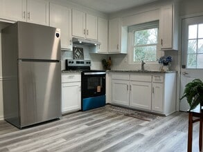 4910 Pine Hall Rd in Walkertown, NC - Building Photo - Building Photo