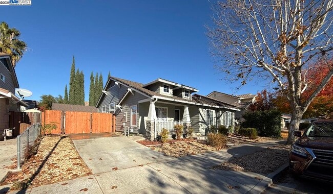 4675 Christenson St in Brentwood, CA - Building Photo - Building Photo