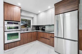 2871 NW 204th Ln in Miami Gardens, FL - Building Photo - Building Photo