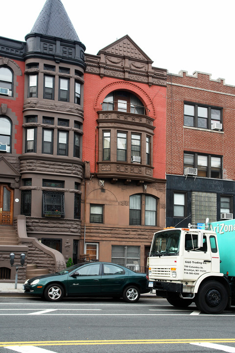 342 9th St in Brooklyn, NY - Building Photo