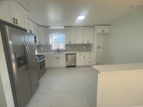 520 Avenue C in Bayonne, NJ - Building Photo - Building Photo