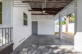 2710 Boca Ciega Dr N in St. Petersburg, FL - Building Photo - Building Photo