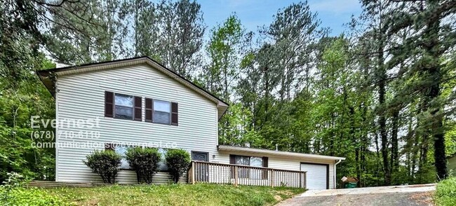 property at 3965 Chimney Ridge Dr