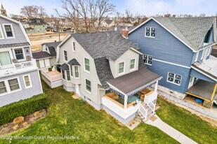 705 N Lk Dr in Belmar, NJ - Building Photo