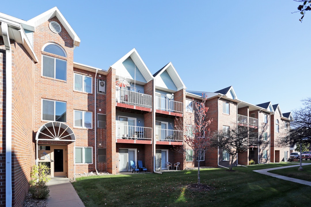 Gate Park Apartments in Lincoln, NE - Foto de edificio
