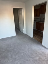 6563 Brentwood Blvd in Brentwood, CA - Building Photo - Building Photo