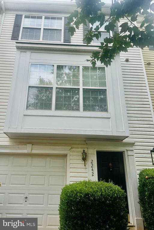 2242 Blue Spruce Dr