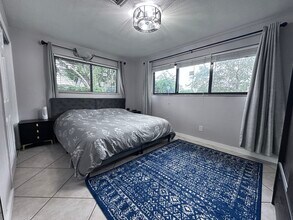 2525 NE 214th St in Miami, FL - Building Photo - Building Photo